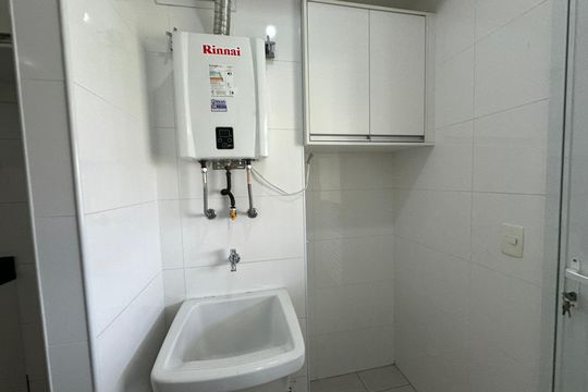 Área de Serviço de apartamento para alugar com 3 quartos, 93m² em Alphaville Empresarial, Barueri