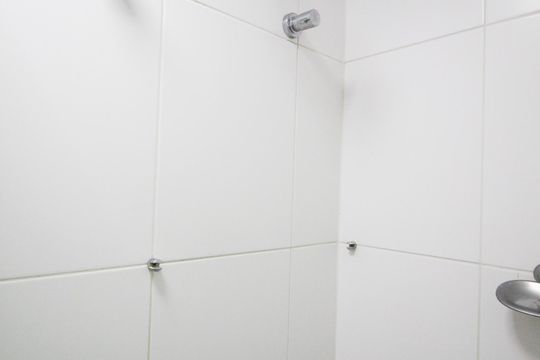 Banheiro de apartamento para alugar com 1 quarto, 40m² em Vila Olímpia, São Paulo