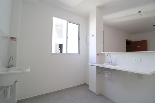 Cozinha de apartamento para alugar com 2 quartos, 53m² em Jardim Patricia, Uberlândia
