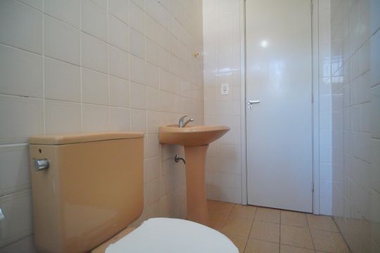 Banheiro de apartamento para alugar com 1 quarto, 55m² em Ideal, Novo Hamburgo
