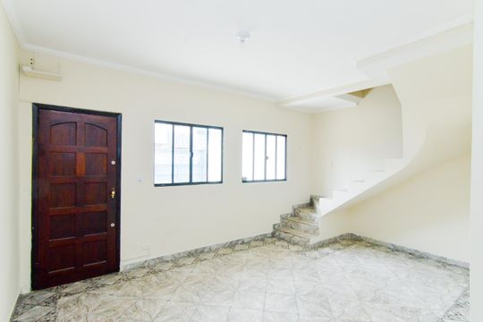 Casa para alugar com 3 quartos, 75m² em Jardim Ema, Guarulhos