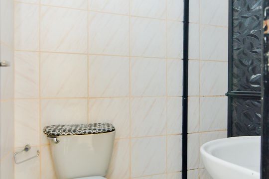 Banheiro Social de casa para alugar com 3 quartos, 75m² em Jardim Ema, Guarulhos