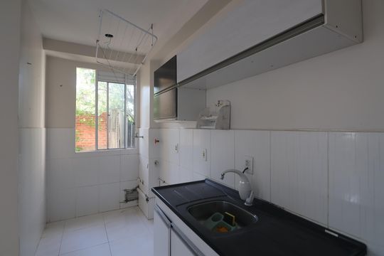 Cozinha e Área de Serviço de apartamento à venda com 3 quartos, 55m² em Fátima, Canoas