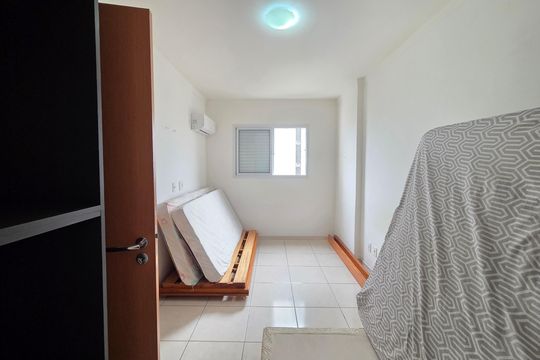 Quarto 1 de apartamento para alugar com 1 quarto, 49m² em Guilhermina, Praia Grande
