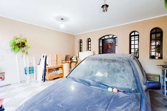 Garagem de casa à venda com 3 quartos, 287m² em Vila Saiago, Guarulhos