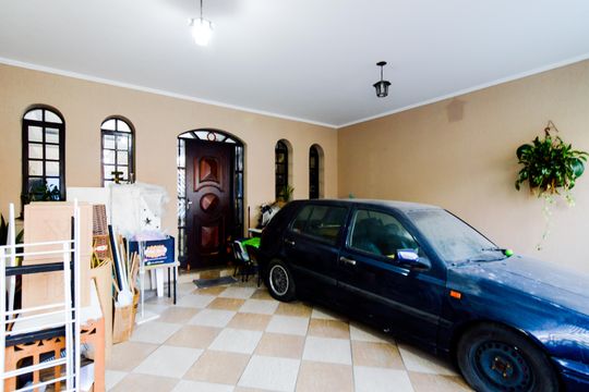 Garagem de casa à venda com 3 quartos, 287m² em Vila Saiago, Guarulhos