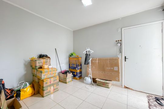 Sala de apartamento para alugar com 2 quartos, 50m² em Metalúrgicos, Osasco