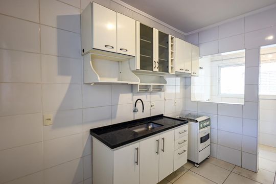 Cozinha de apartamento à venda com 2 quartos, 62m² em Parque São Lourenço, Indaiatuba