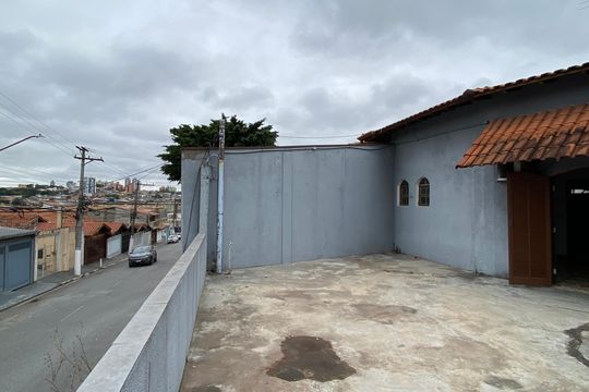 Varanda de casa para alugar com 3 quartos, 189m² em Vila Yolanda, Osasco