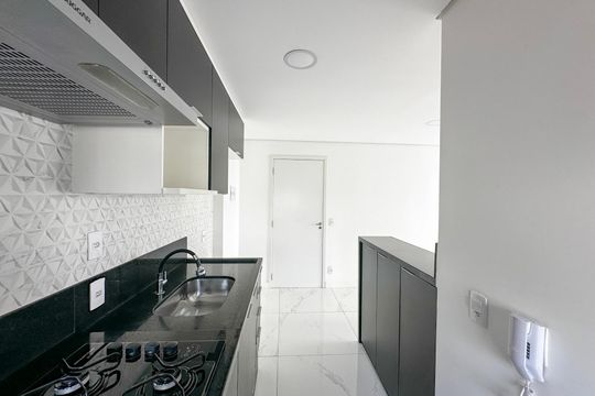 Cozinha de apartamento para alugar com 2 quartos, 48m² em Sacomã, São Paulo