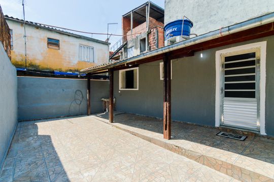 Garagem de casa para alugar com 1 quarto, 83m² em Vila Nova Bonsucesso, Guarulhos
