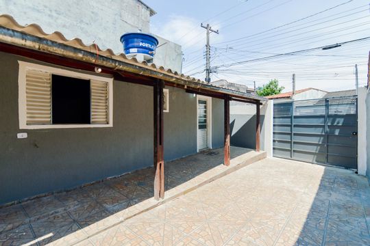 Garagem de casa para alugar com 1 quarto, 83m² em Vila Nova Bonsucesso, Guarulhos
