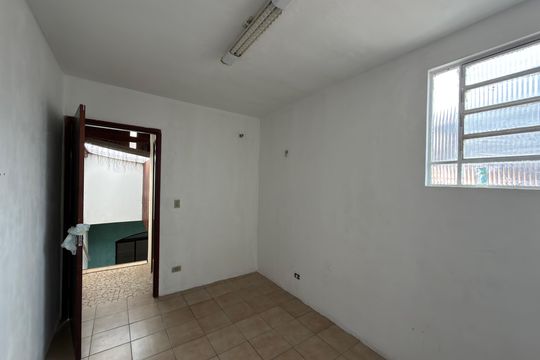 Quarto de Serviço de casa para alugar com 3 quartos, 400m² em Jardim Copacabana, São Bernardo do Campo