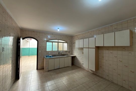 Cozinha de casa para alugar com 3 quartos, 400m² em Jardim Copacabana, São Bernardo do Campo