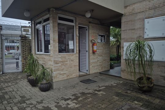 Área Externa de casa de condomínio à venda com 3 quartos, 98m² em Cavalhada, Porto Alegre