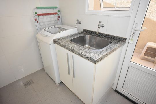 Área de Serviço de casa de condomínio à venda com 3 quartos, 364m² em Jardim Novo Mundo, Jundiaí