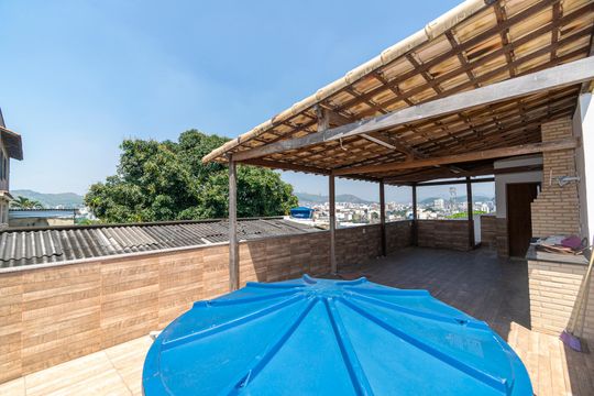 Terraço de casa para alugar com 2 quartos, 80m² em Brás de Pina, Rio de Janeiro