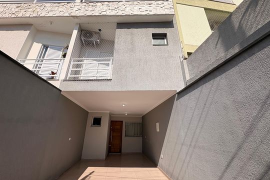 Garagem de casa à venda com 2 quartos, 151m² em Vila Curuçá, Santo André
