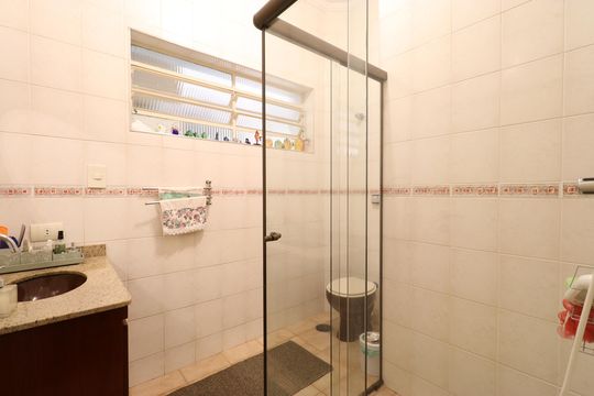 Banheiro Social de casa para alugar com 3 quartos, 250m² em Vila Leopoldina, São Paulo