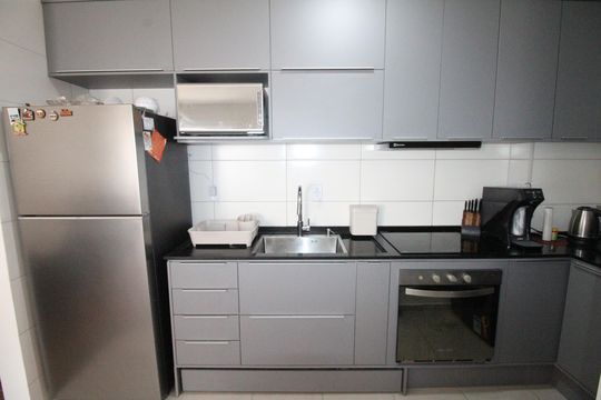 Cozinha de apartamento para alugar com 2 quartos, 53m² em Conjunto Residencial Flamboyant, São José dos Campos