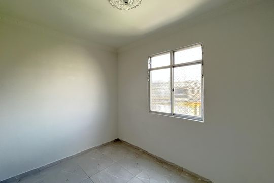 Apartamento para alugar com 2 quartos, 43m² em Rocha Miranda, Rio de Janeiro
