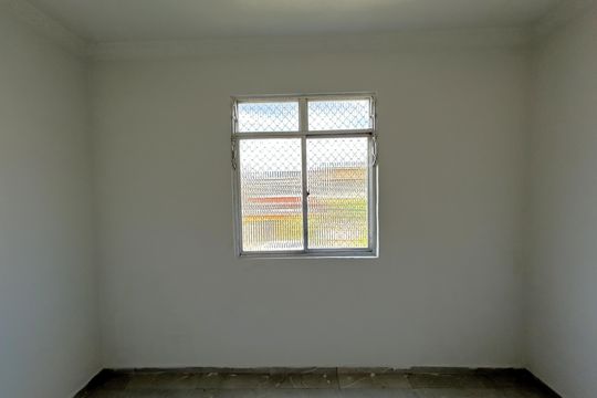 Apartamento para alugar com 2 quartos, 43m² em Rocha Miranda, Rio de Janeiro