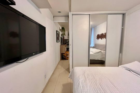 Quarto de apartamento à venda com 2 quartos, 45m² em Copacabana, Rio de Janeiro