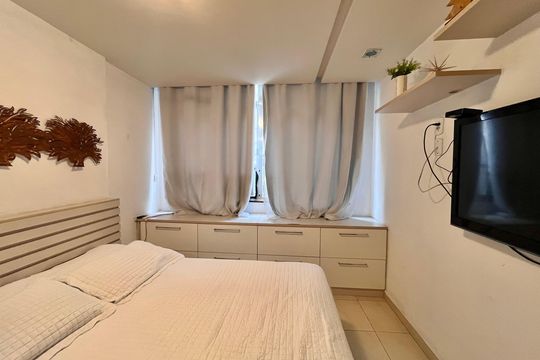Quarto  de apartamento à venda com 2 quartos, 45m² em Copacabana, Rio de Janeiro
