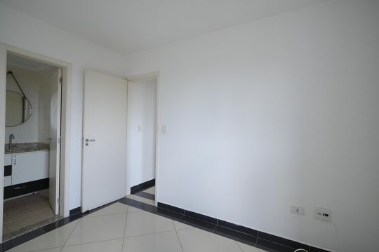 Quarto Suíte de apartamento para alugar com 2 quartos, 60m² em Vila Assunção, Santo André