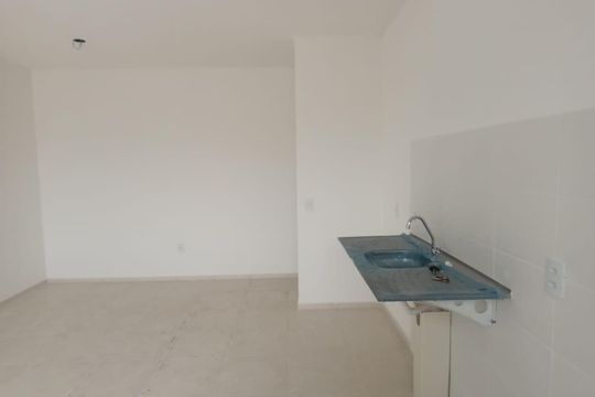 Cozinha e Área de Serviço de apartamento para alugar com 2 quartos, 41m² em Jardim Alvorada, Nova Iguaçu