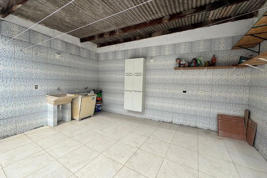 Área de Serviço de casa para alugar com 3 quartos, 125m² em Santo Antônio, Osasco