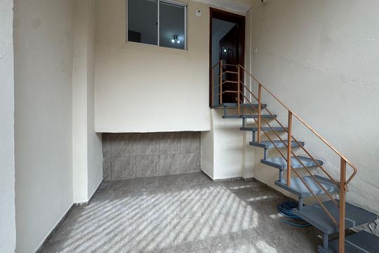 Garagem de casa para alugar com 3 quartos, 125m² em Santo Antônio, Osasco