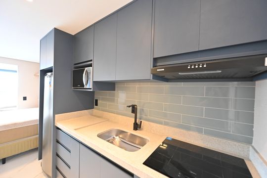 Cozinha de kitnet/studio para alugar com 1 quarto, 26m² em Vila Clementino, São Paulo