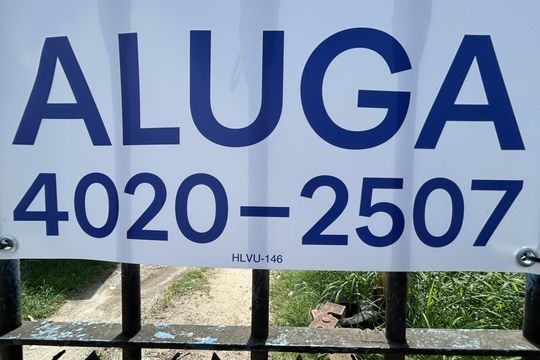 Código de casa para alugar com 2 quartos, 66m² em Realengo, Rio de Janeiro