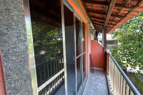 Varanda da Quarto 1 de casa para alugar com 2 quartos, 66m² em Realengo, Rio de Janeiro