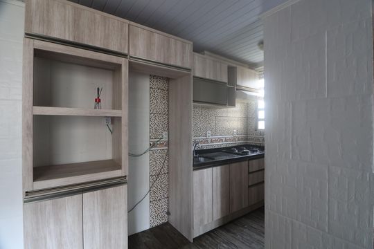 Cozinha - Armários de apartamento para alugar com 2 quartos, 38m² em Mato Grande, Canoas