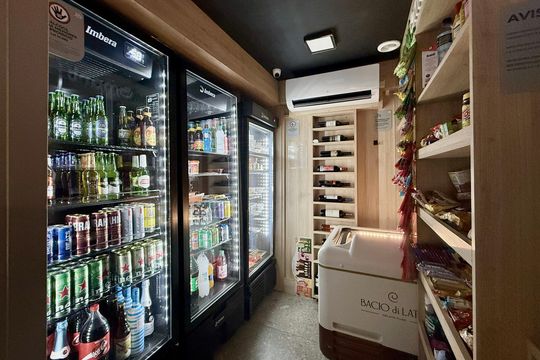 Mercadinho  de kitnet/studio para alugar com 1 quarto, 31m² em Santo Amaro, São Paulo