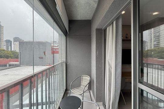 Sacada  de kitnet/studio para alugar com 1 quarto, 31m² em Santo Amaro, São Paulo