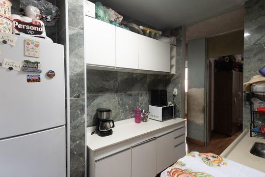 Cozinha e Área de Serviço de apartamento à venda com 2 quartos, 50m² em Jardim Filhos da Terra Ii, São Paulo