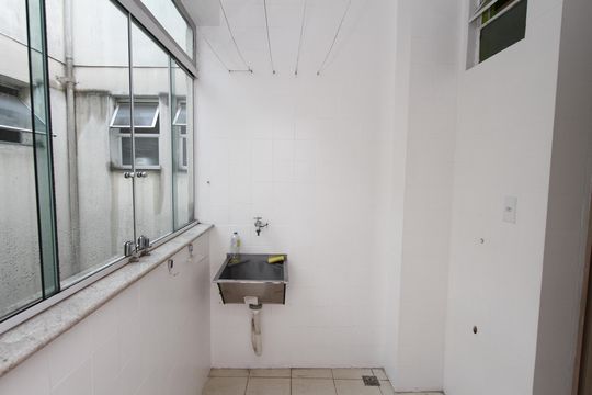 Área de Serviço de apartamento para alugar com 3 quartos, 90m² em Alto Caiçaras, Belo Horizonte