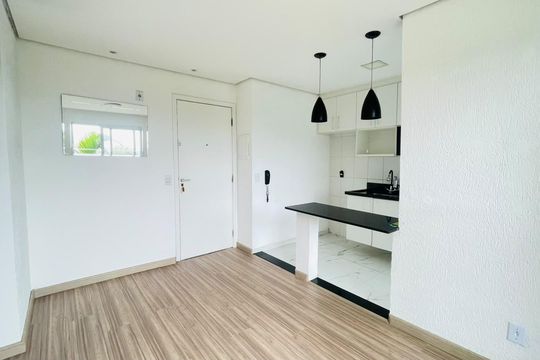 Apartamento para alugar com 2 quartos, 49m² em Jardim Isis, Cotia
