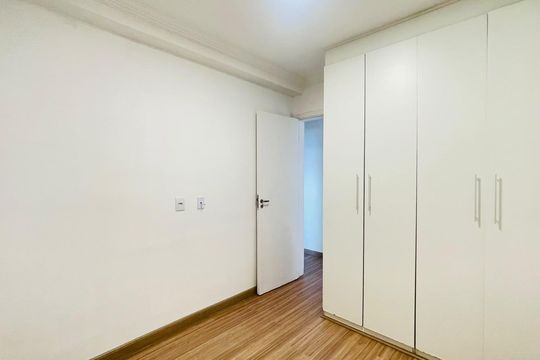 Quarto 2 de apartamento para alugar com 2 quartos, 49m² em Jardim Isis, Cotia