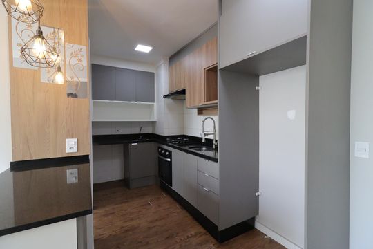 Cozinha de apartamento para alugar com 2 quartos, 34m² em Jurubatuba, São Paulo