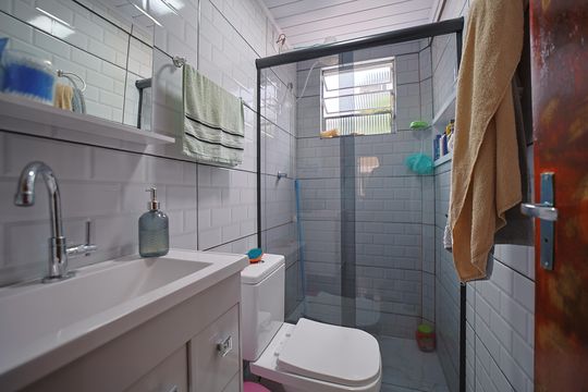 Banheiro de casa à venda com 2 quartos, 46m² em Vila Silvia, São Paulo