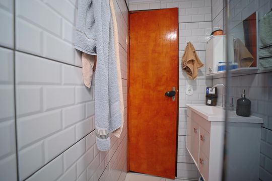 Banheiro de casa à venda com 2 quartos, 46m² em Vila Silvia, São Paulo