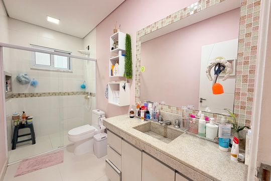 Banheiro Social de casa de condomínio para alugar com 3 quartos, 400m² em Jardim Promeca, Várzea Paulista