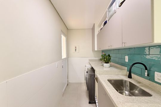 Área de Serviço de casa de condomínio para alugar com 3 quartos, 400m² em Jardim Promeca, Várzea Paulista