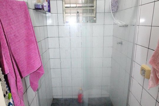 Banheiro de casa para alugar com 2 quartos, 143m² em Jardim da Granja, São José dos Campos