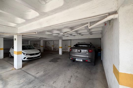 Garagem de apartamento para alugar com 2 quartos, 51m² em Ouro Preto, Belo Horizonte