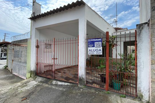 Fachada + Placa de casa para alugar com 2 quartos, 125m² em Vila Matilde, São Paulo
